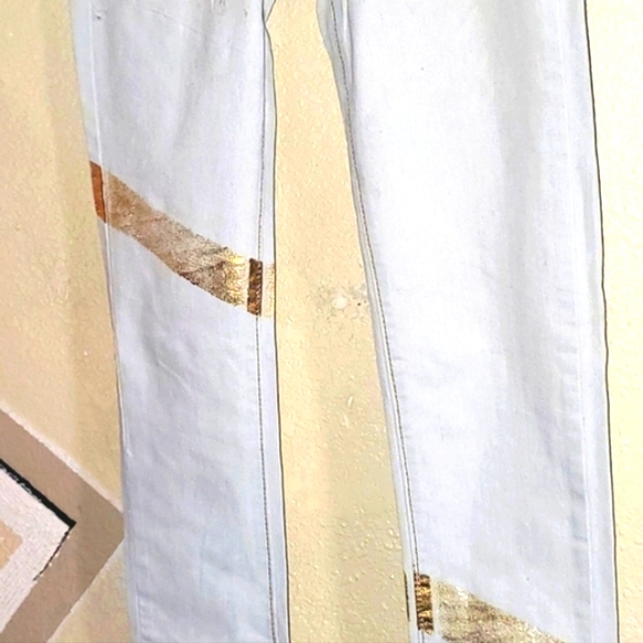 NEW! Denim 4 Us White/Gold Jeans Women's / Juniors SZ 1 - Picture 2 of 5